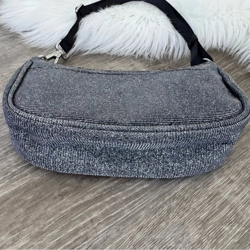 🖤🍋LULULEMON City Essentials Mini Shoulder Bag 1L Glitter Dark Graphite Grey